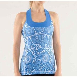 Lululemon Scoop Neck Tank‎ Women's 4 Blue & White Floral Pattern
